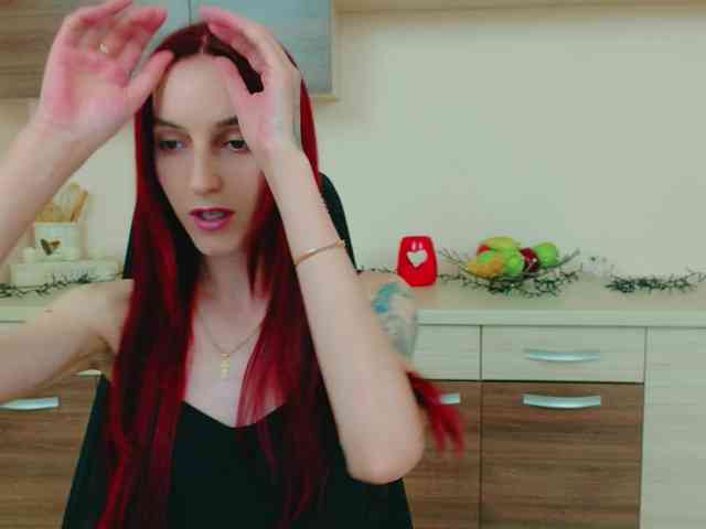 Julia-Jae webcam