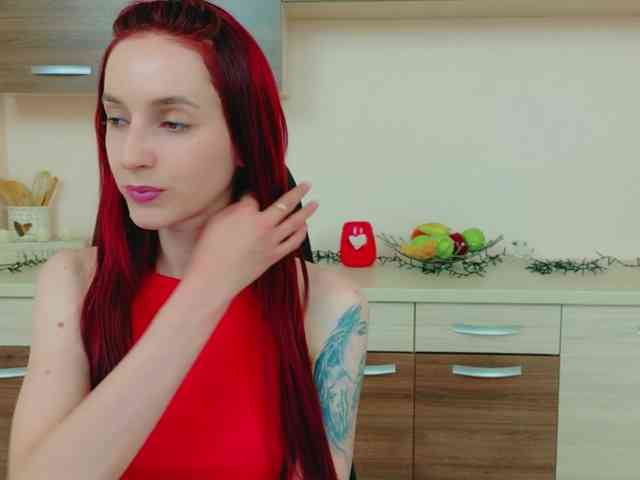 Julia-Jae webcam