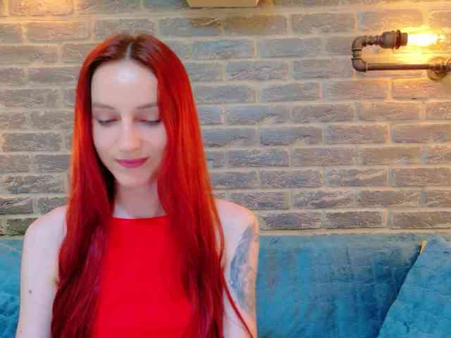 Julia-Jae webcam