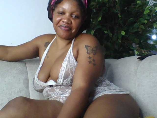 Zarabi webcam bongacams model stream image