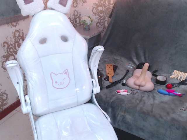 KendyLoveLans live cam on BongaCams