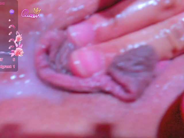 Violethorny05 live cam on BongaCams