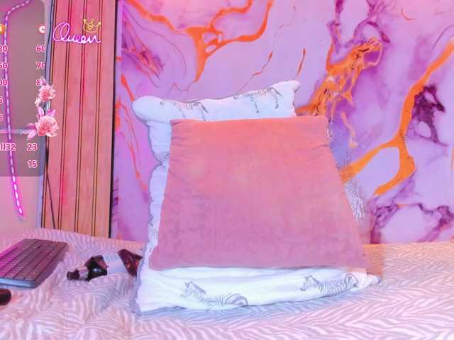 Violethorny05 live cam on BongaCams