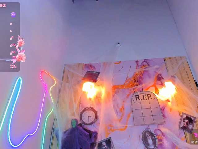 Violethorny05