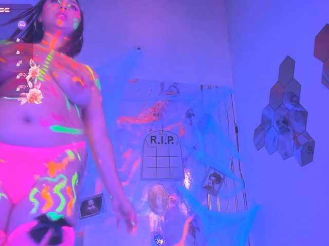 Violethorny05
