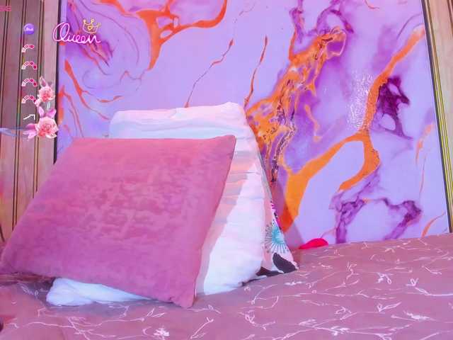 Violethorny05 live cam