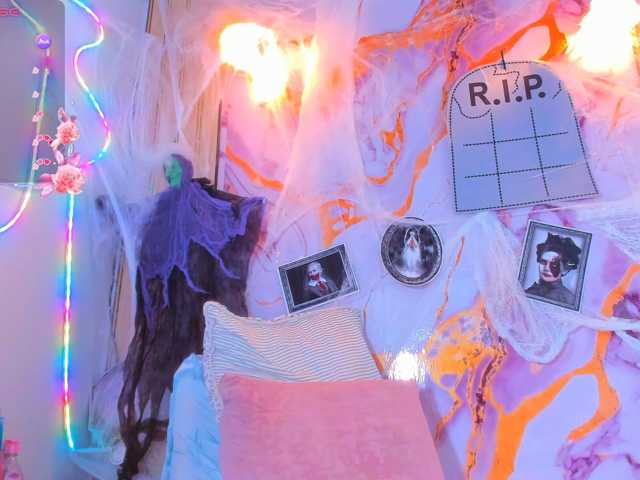 Violethorny05