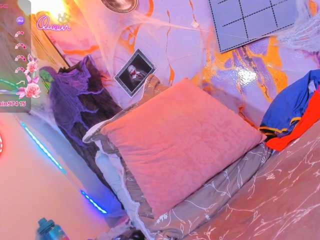 Violethorny05 live cam on BongaCams
