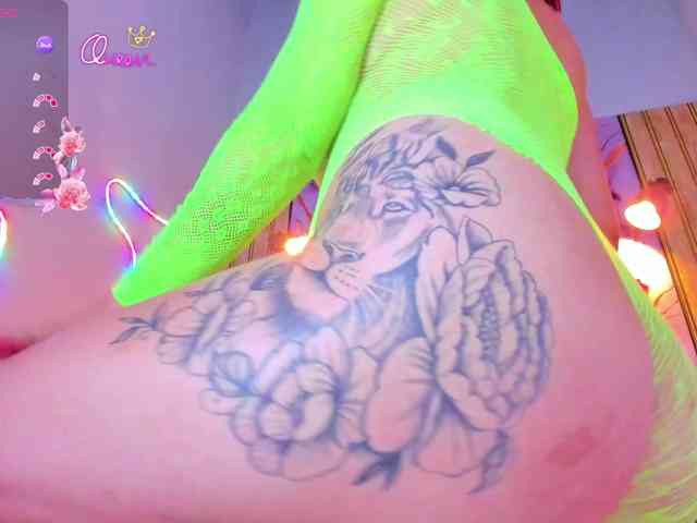 Violethorny05