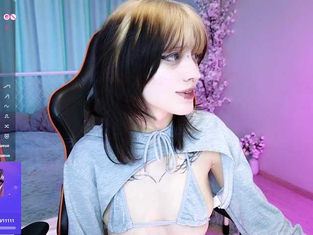 Setsunai's BongaCams show and profile