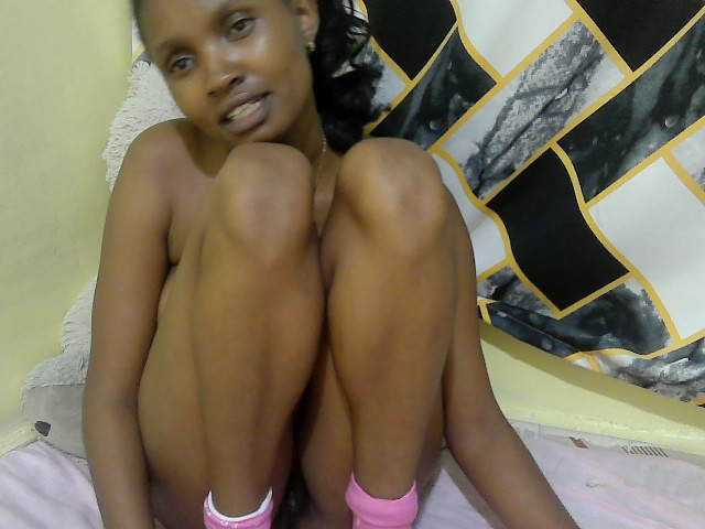 sexybounty2 live cam on BongaCams