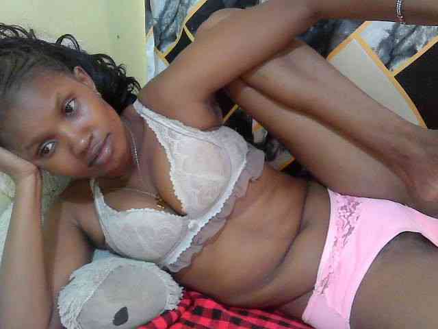 sexybounty2 webcam