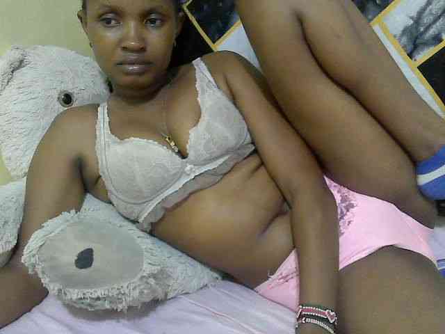 sexybounty2 webcam