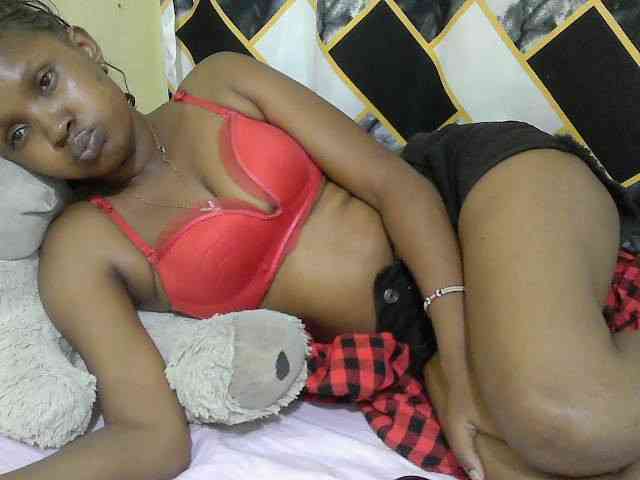 sexybounty2 webcam