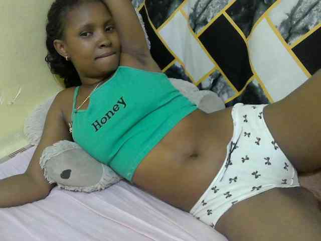 sexybounty2 webcam