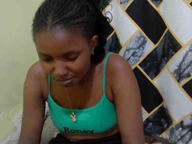sexybounty2 webcam