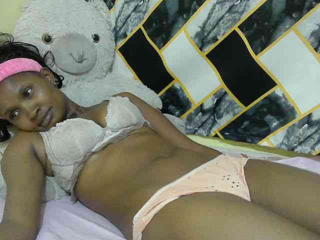 sexybounty2 webcam