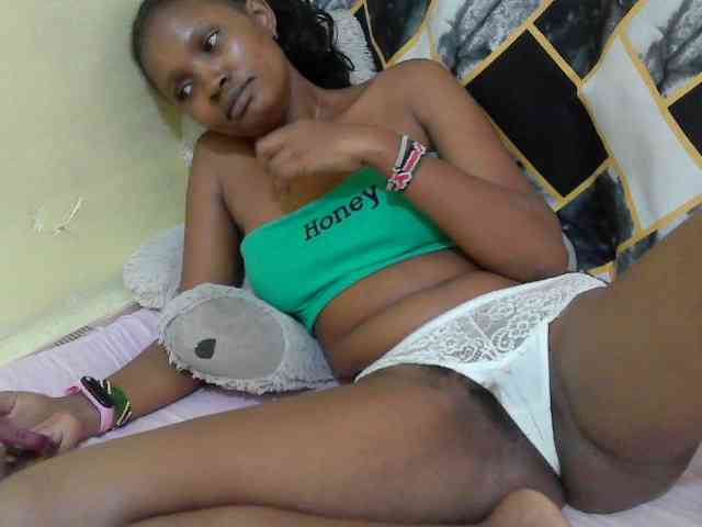sexybounty2 webcam