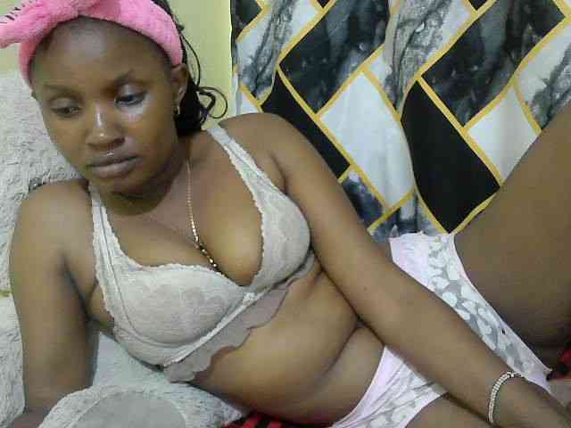 sexybounty2 webcam