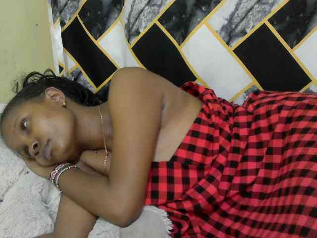 sexybounty2 webcam