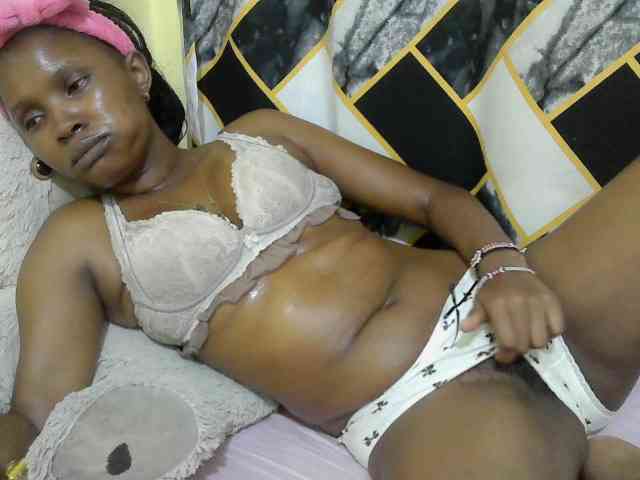 sexybounty2 webcam