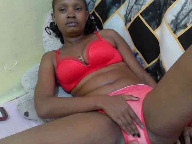 sexybounty2 webcam