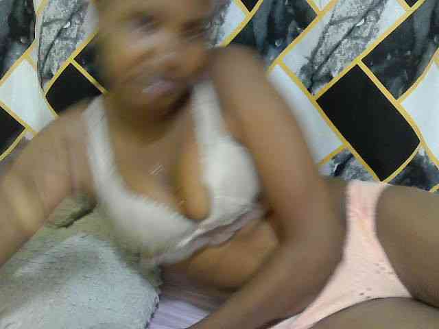 sexybounty2 webcam