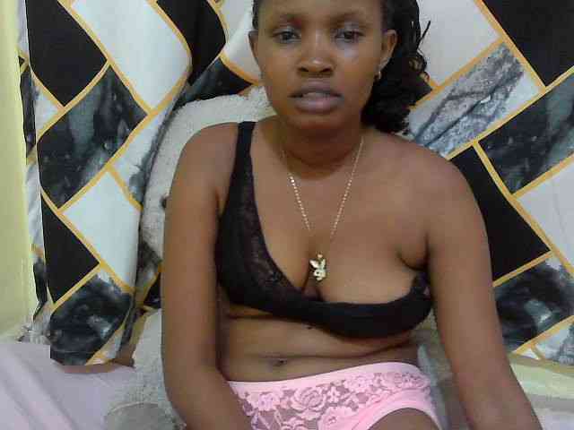 sexybounty2 webcam