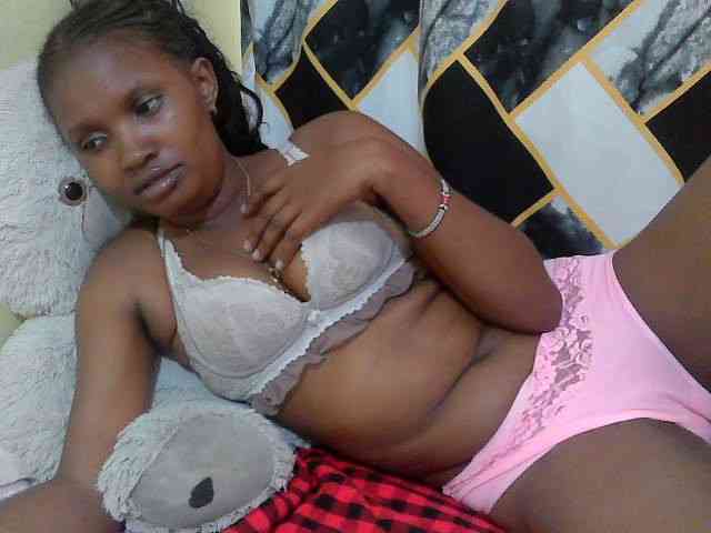 sexybounty2 webcam