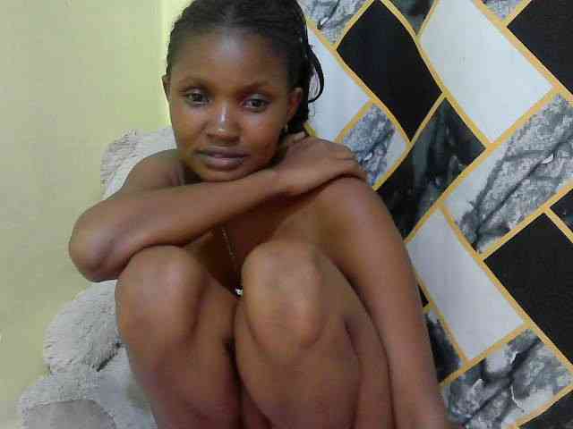 sexybounty2 webcam