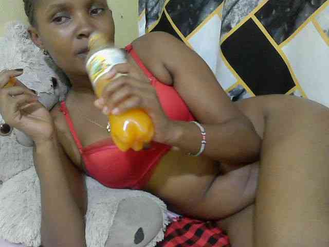 sexybounty2 webcam