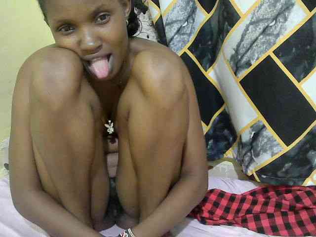 sexybounty2 webcam