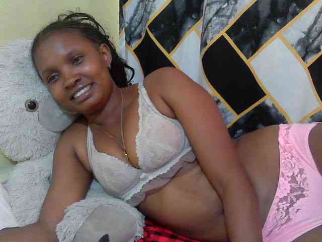 sexybounty2 webcam