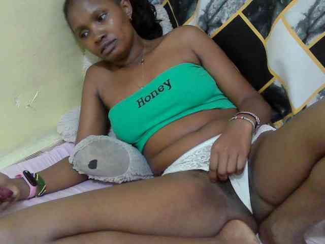 sexybounty2 Live Webcam on BongaCams