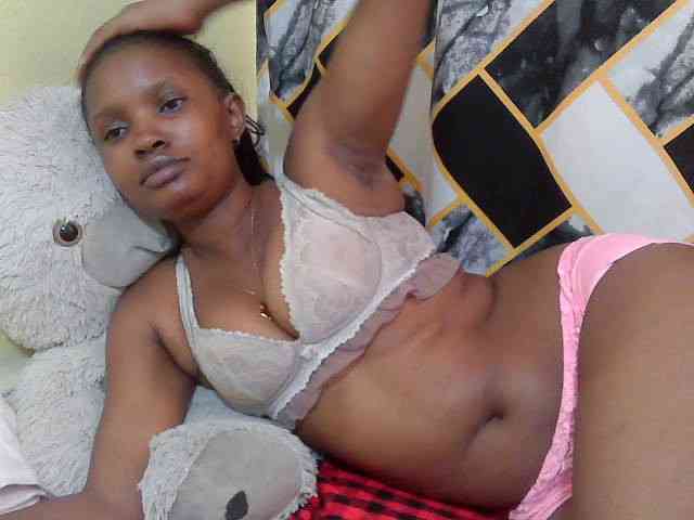 sexybounty2 webcam