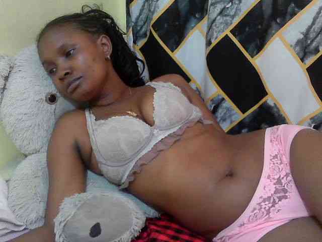 sexybounty2 webcam