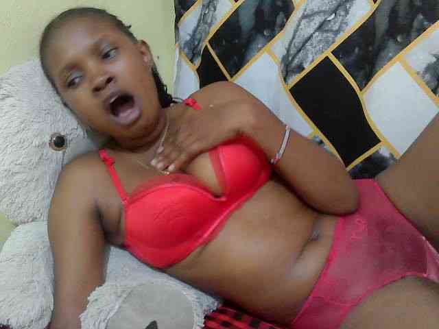 sexybounty2 webcam