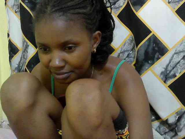 sexybounty2 webcam