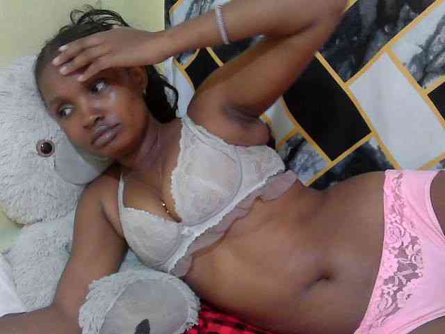 sexybounty2 webcam