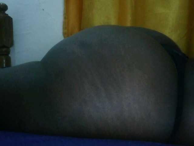 Doracandy live cam on BongaCams