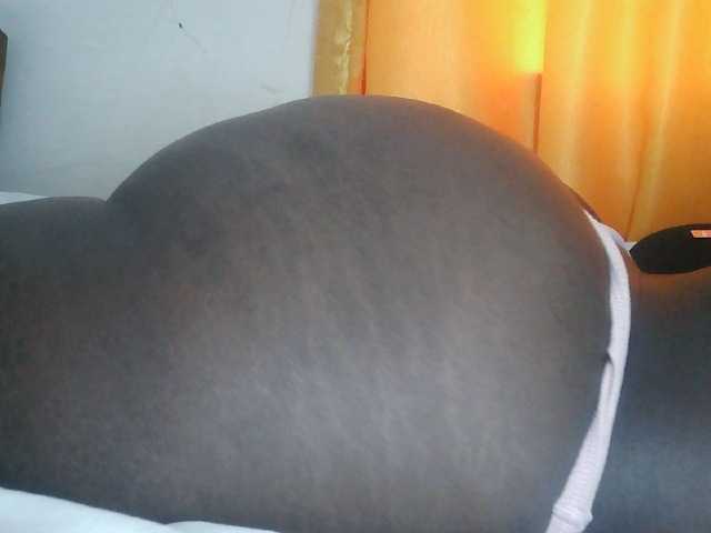 Doracandy live webcam show