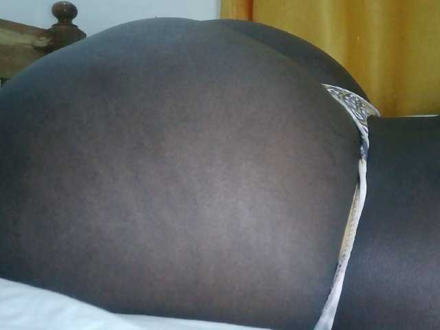 Doracandy live cam on BongaCams