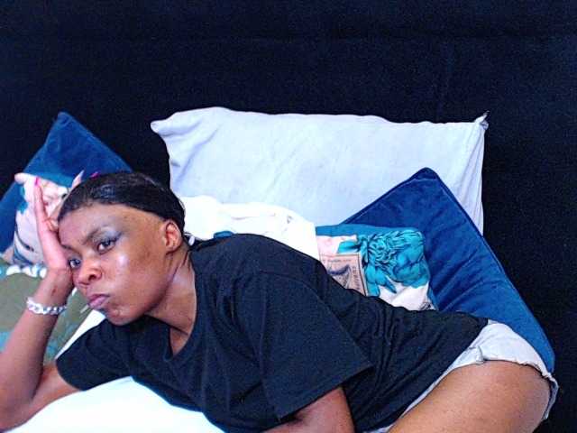 TEAMO2000's BongaCams show and profile