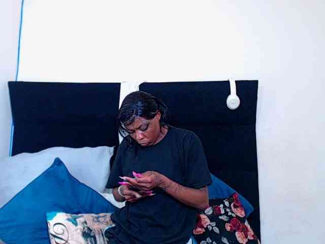 Teamo_AriesEmpress webcam