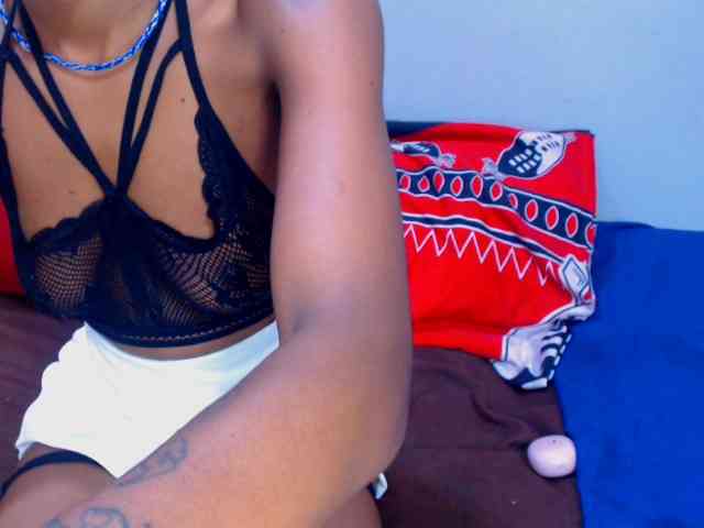 Teamo_AriesEmpress webcam