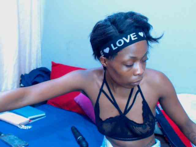 Teamo_AriesEmpress webcam
