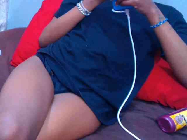 Teamo_AriesEmpress webcam