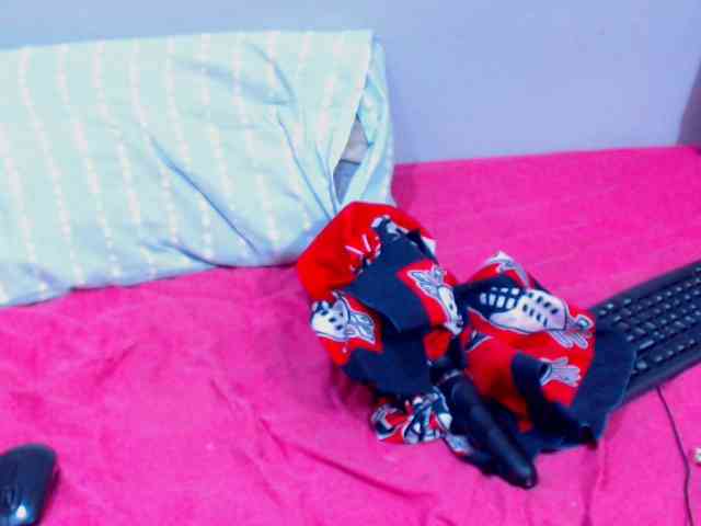 Teamo_AriesEmpress webcam