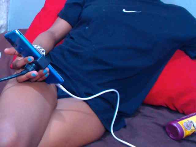 Teamo_AriesEmpress webcam