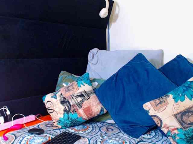 Teamo_AriesEmpress webcam